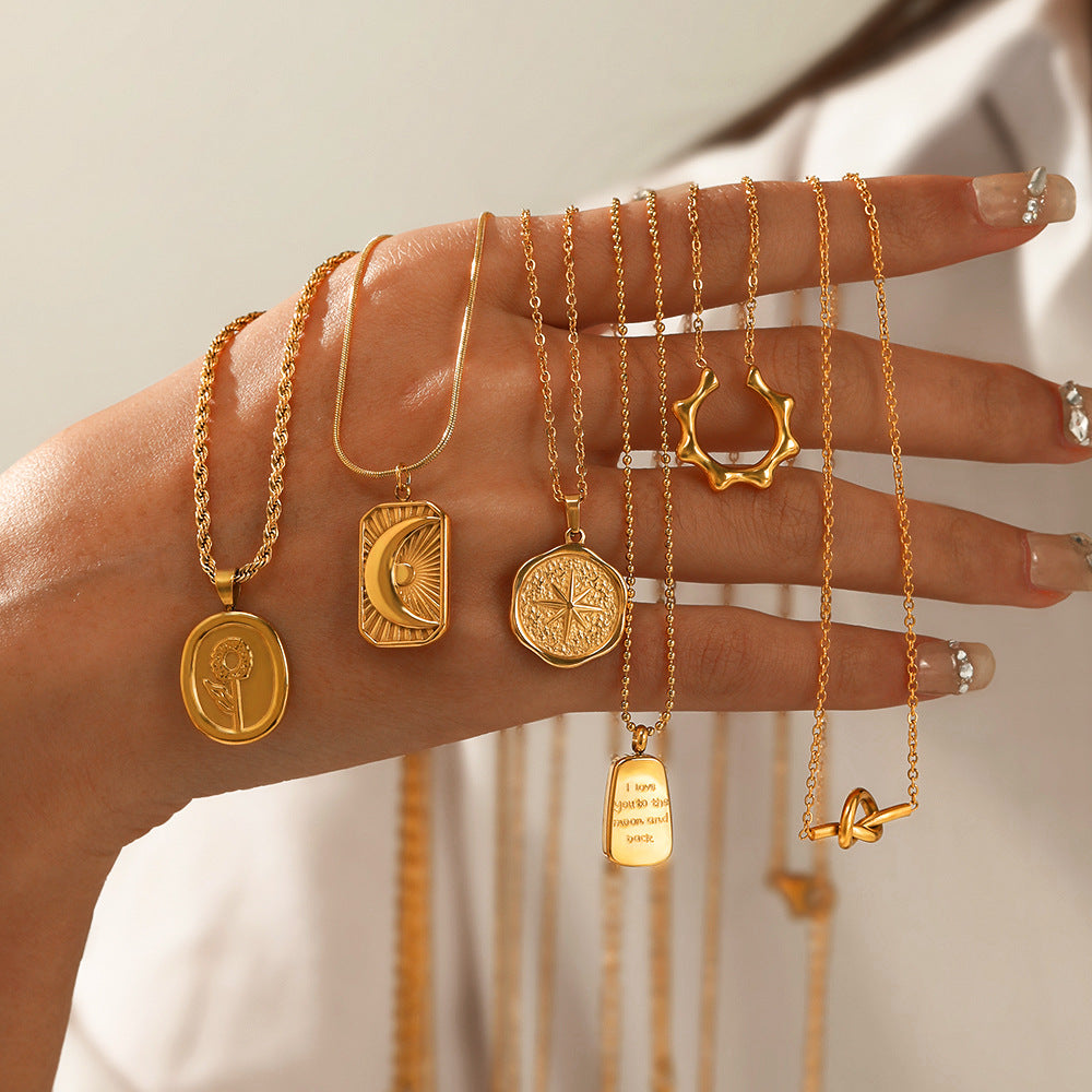 Universal Knot Necklace