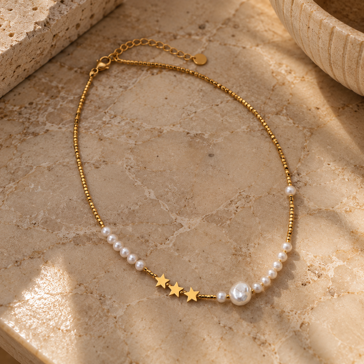 Collier de perles étoilé