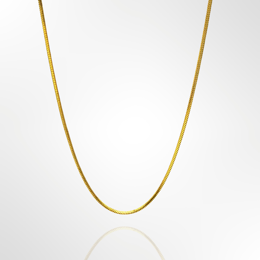 Basic B Necklace