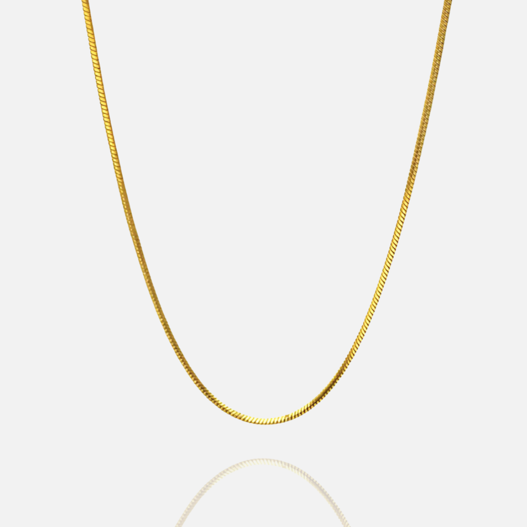Basic B Necklace